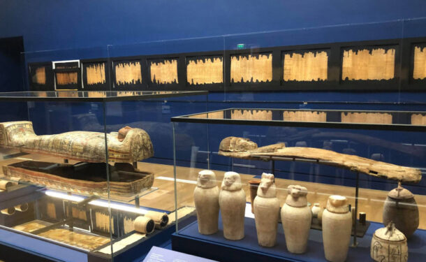 sarcophages statuettes pharaons osiris momie